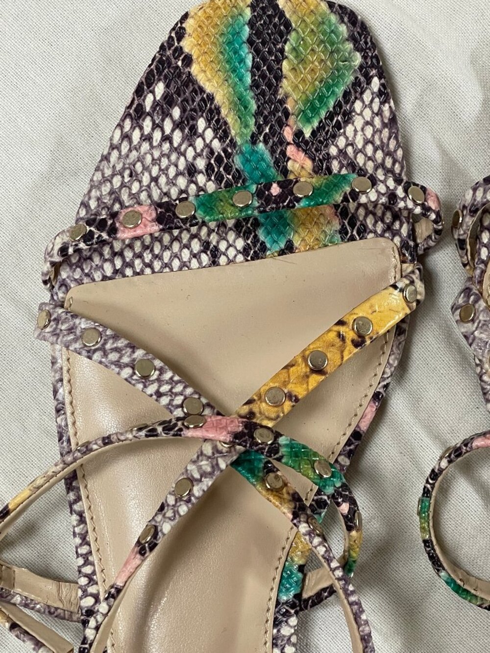 Vince Camuto Multicolor Snake Print Studded Strappy Flat Sandals Size 9M / 40 - Picture 3 of 13
